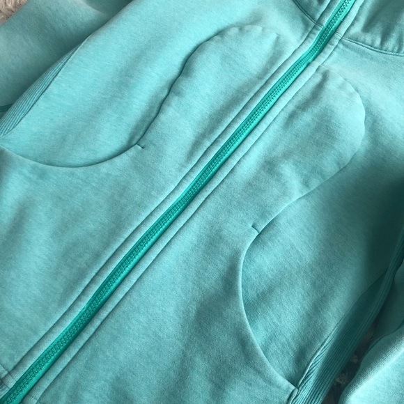 SOLD✅ Lululemon Scuba Hoodie 3 - Picture 5 of 8